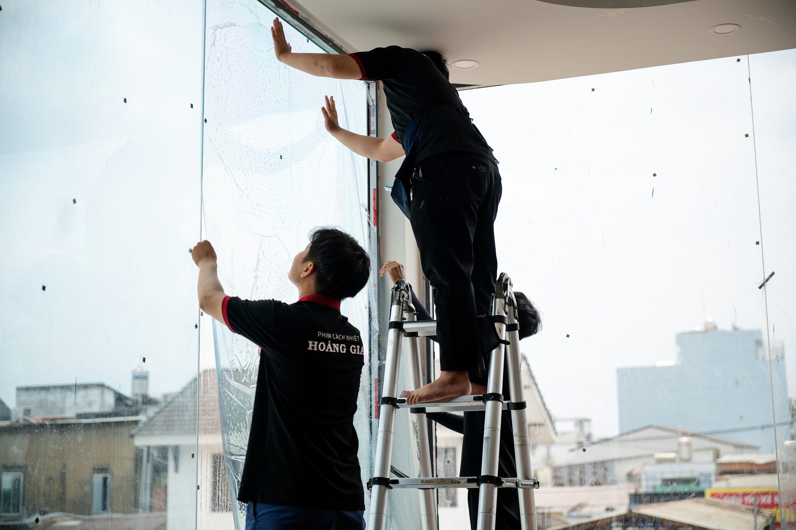 Tòa nhà ứng dụng phim cách nhiệt nhà kính ANTEK